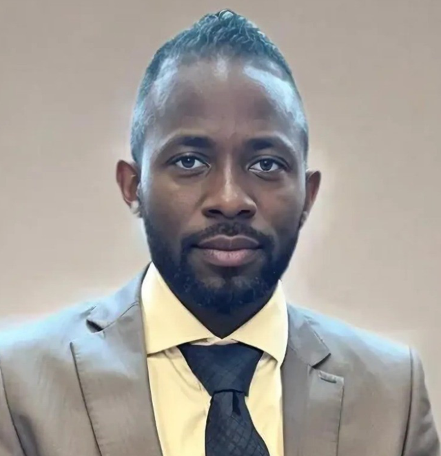Akin Akinrinmade, MDPM
